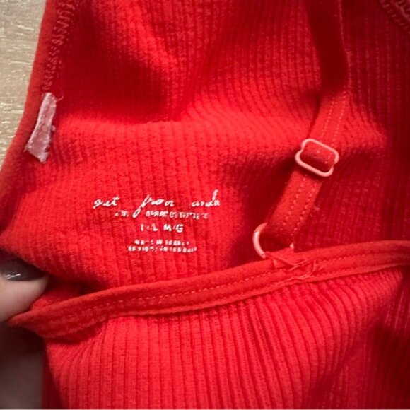 Urban Outfitters Red Seamless Bralette - Medium - Picture 3 of 3